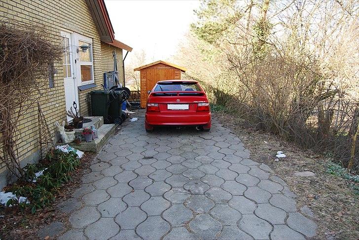 Toyota Corolla 1.6 GSI  - Trygt i indkørselen ! billede 16