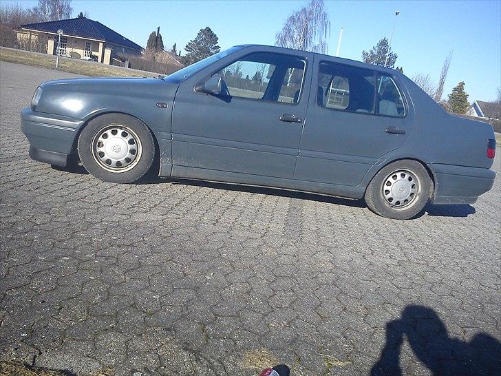 VW vento 1.8 solgt billede 7