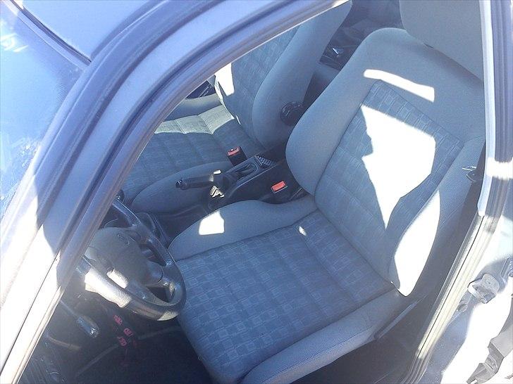 VW vento 1.8 solgt billede 10