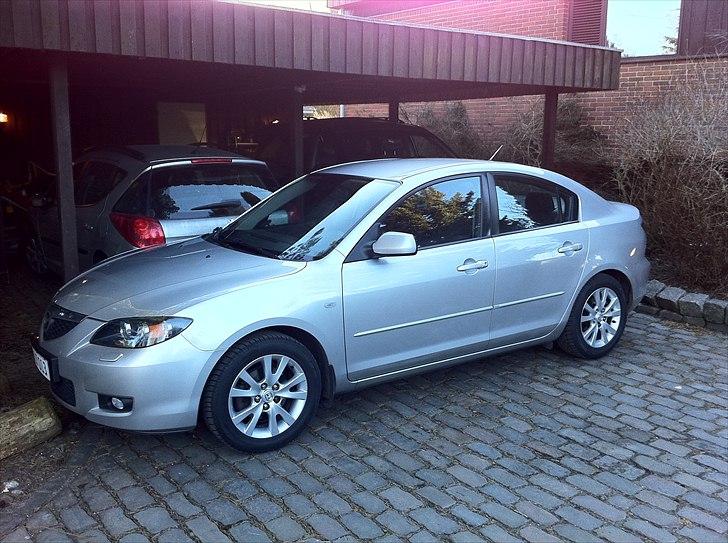 Mazda 3 1.6 Touring Plus - Billedet taget d. 5 marts 2011 på min nye iPhone 4 :) billede 15
