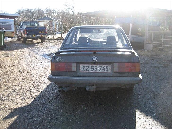 BMW E30 320i billede 3