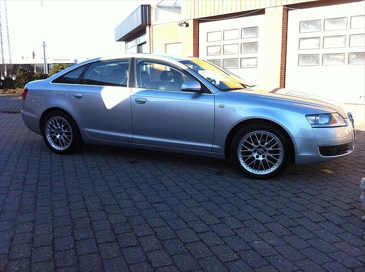 Audi A6 2,4 Multitronic - Det er lidt svært at se, men her er bilen sænket 20 mm. i forhold til de andre billeder billede 16