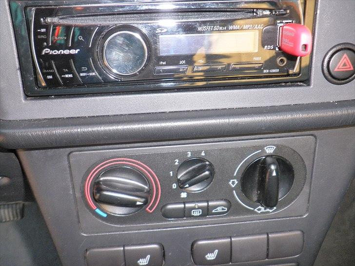 Saab 900i 2,0 billede 10