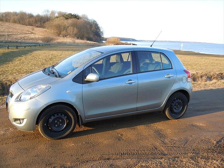 Toyota Yaris TX billede 3