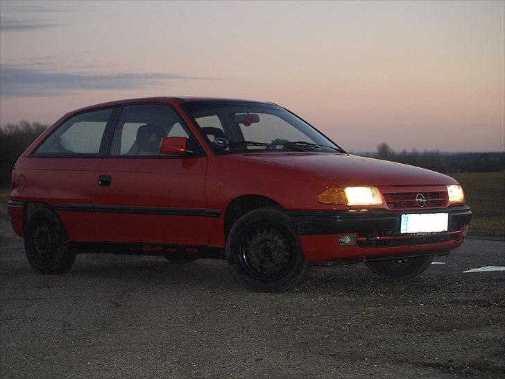 Opel Astra F 1,6 I billede 7