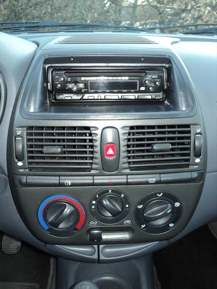 Fiat Brava - Gammel radio billede 9