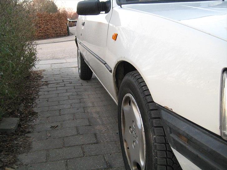 Peugeot 205 "Løveungen" Skrottet - Så er dette vel LowPug billede 6