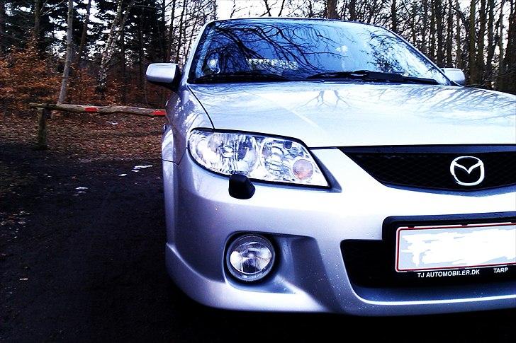 Mazda 323F Sportive billede 2