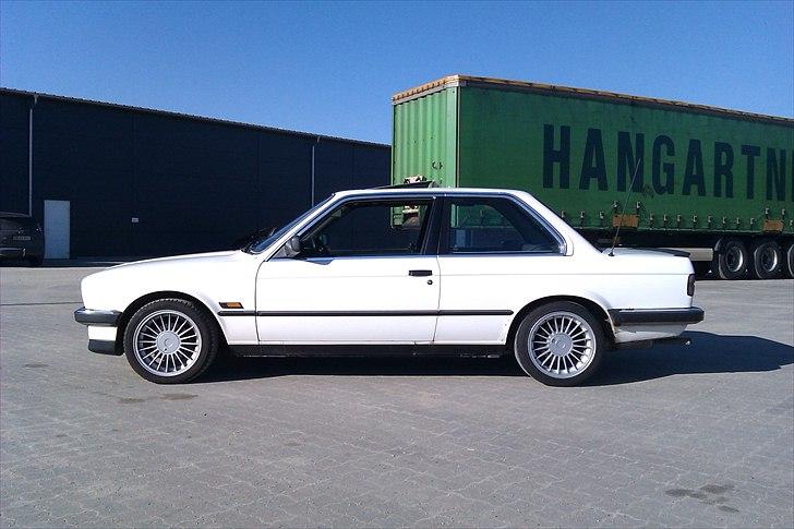 BMW E30 325e - Nu med 16" Alpina - Emblemer er på vej :-) billede 17