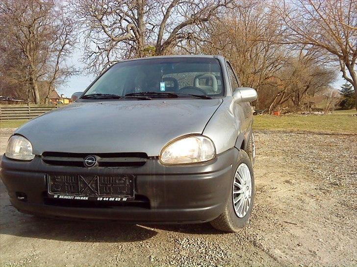 Opel corsa  b 1,4 i - nz  billede 8