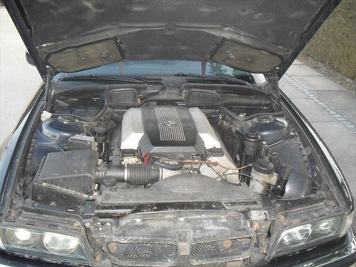 BMW e38 ***Solgt 29-06-2011*** billede 7