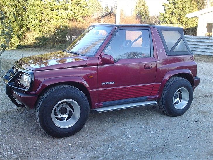 Suzuki Vitara 1,6 JLX (SOLGT) billede 2