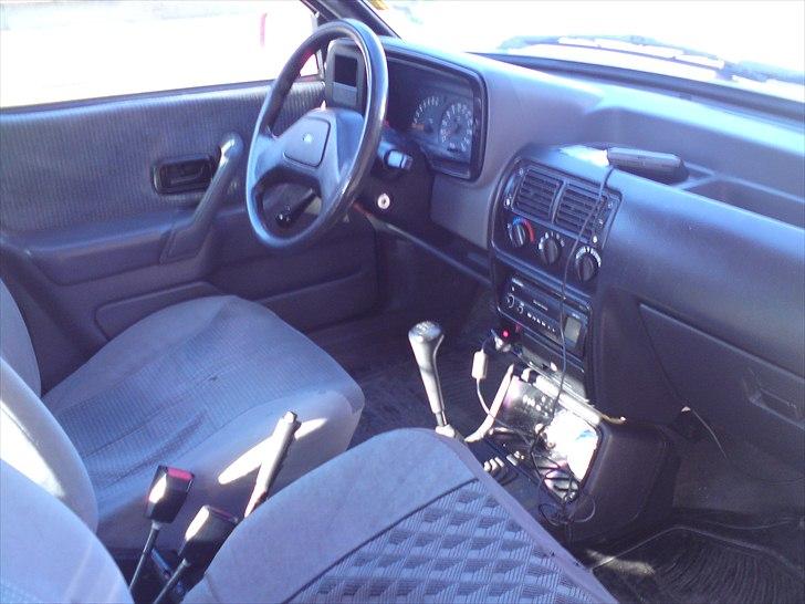 Ford Escort 1,3 Ghia solgt billede 1