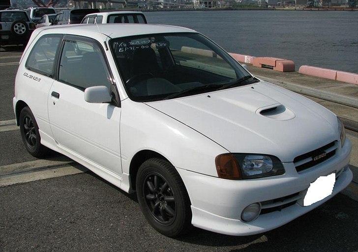 Toyota Starlet Glanza V billede 1