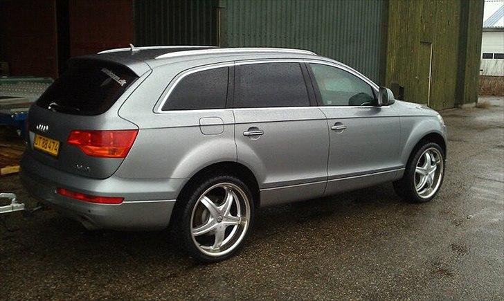 Audi Q7 - Med nye sommer ruller, 22" Mega Wheels billede 7