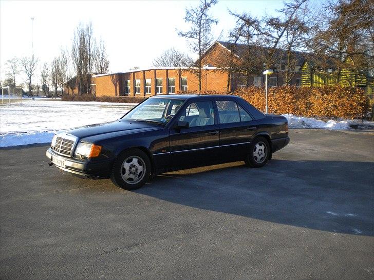Mercedes Benz W124 250 billede 3