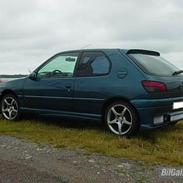 Peugeot 306