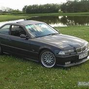 BMW 325i Coupe solgt