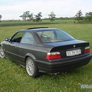 BMW 325i Coupe solgt