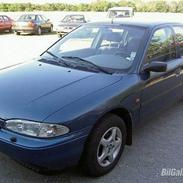 Ford  mondeo