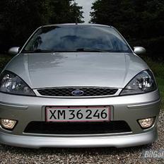 Ford FOCUS SILVER *BYTTET*
