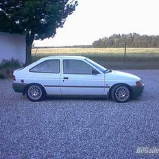 Ford escort clx