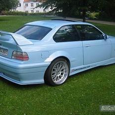 BMW E36 318is coupé 