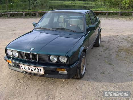 BMW 320i billede 1