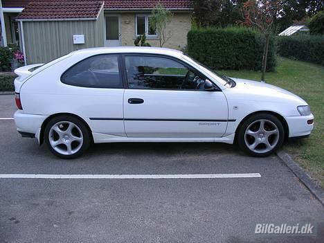 Toyota Corolla SPORT "SOLGT" billede 4