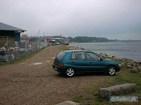 Peugeot 405 1,8 glx - min kones charade efi 1,3 16v  5d     den vil jeg gerne købe igen billede 5