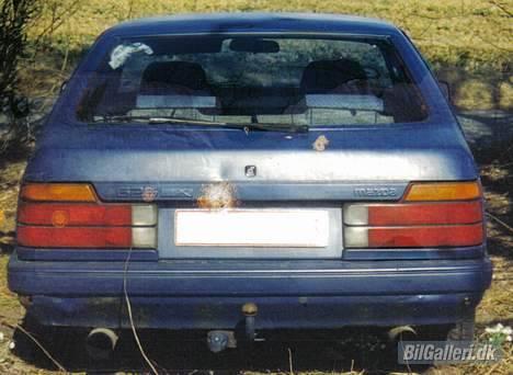 Mazda 626 GE 2,5i V6 #SOLGT# - Igen den gamle 626´er. 4" afgang i hver side og ingen bagpotte!! Den kunne sgu larme!! ;0) billede 10