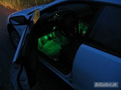 Mazda 323F billede 9