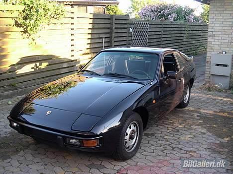 Porsche 924-Solgt - Flot er den blevet, mangler syn og så kan vi trille billede 1