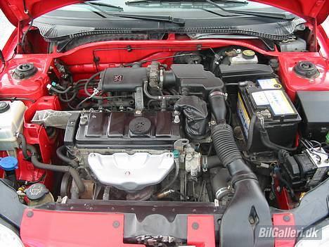 Peugeot 306 1,4 glx - Motorrum efter rengørring.....eller et forsøg på det billede 3