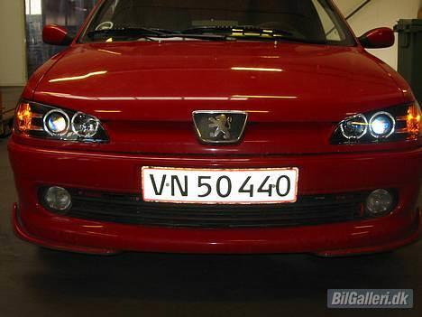 Peugeot 306 1,4 glx - Montering af mørke angeleyes lygter med dobbelte led ringe billede 6