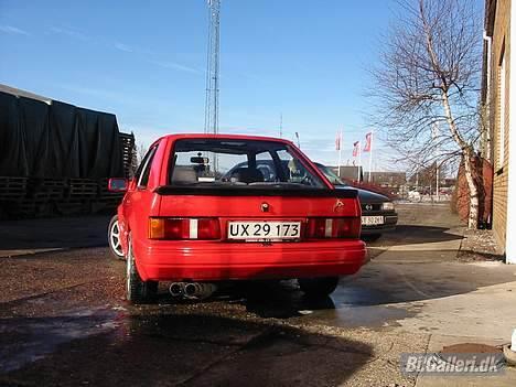 Ford Escort *SOLGT* - En lækker bagende med tonet baglygter billede 4