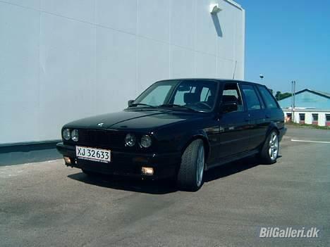 BMW 320i Touring (solgt) billede 1