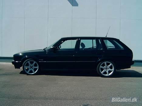 BMW 320i Touring (solgt) billede 8