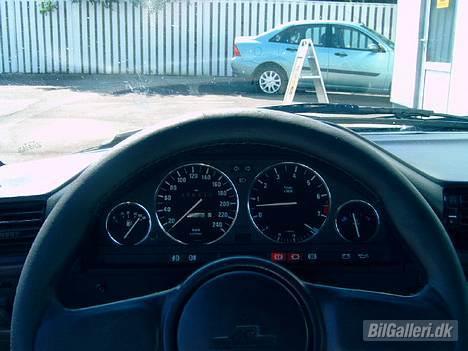 BMW 320i Touring (solgt) billede 11