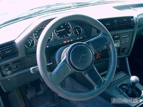 BMW 320i Touring (solgt) billede 13