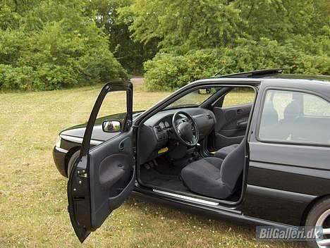 Ford Escort 1,8i  Monaco Solgt billede 2