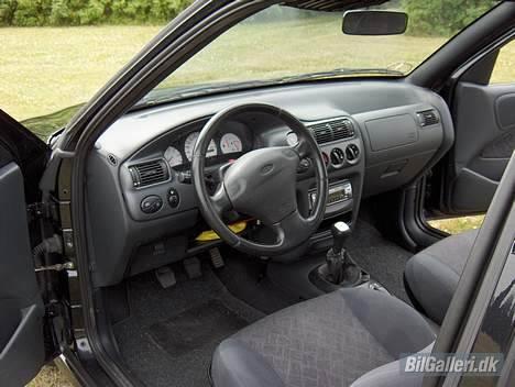 Ford Escort 1,8i  Monaco Solgt billede 3