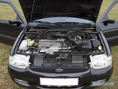 Ford Escort 1,8i  Monaco Solgt billede 4