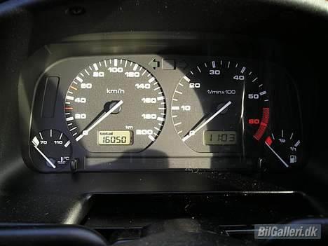 VW Polo 6N 1.6 - TOTALSKADET - Her havde jeg cirka kørt 1000km i bilen, siden jeg fik den. billede 10