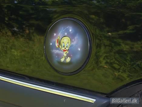 Ford Sierra R.I.P - Min Tweety-airbrush på tankdækslet.. billede 4