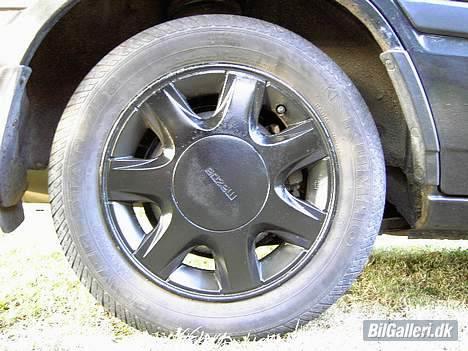 Mazda 323F *Solgt* billede 9