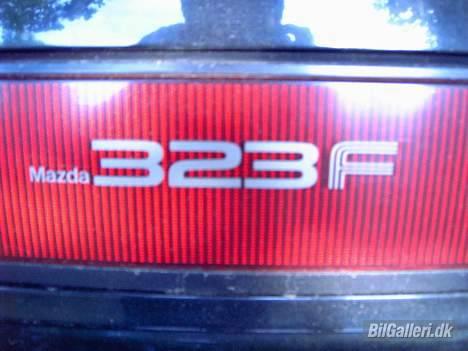Mazda 323F *Solgt* billede 11