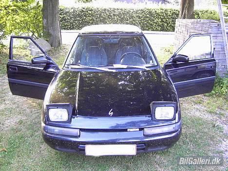 Mazda 323F *Solgt* billede 12