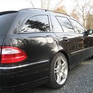 Mercedes Benz E320 CDI Stationcar (SOLGT)