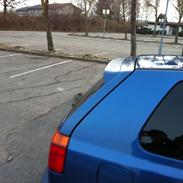 VW Golf 1,8 Solgt